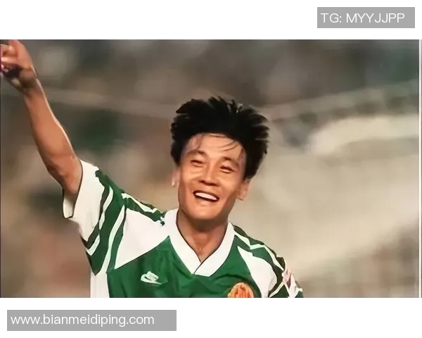 当年绿茵场叱咤风云的足球巨星如今老年风采依旧动人